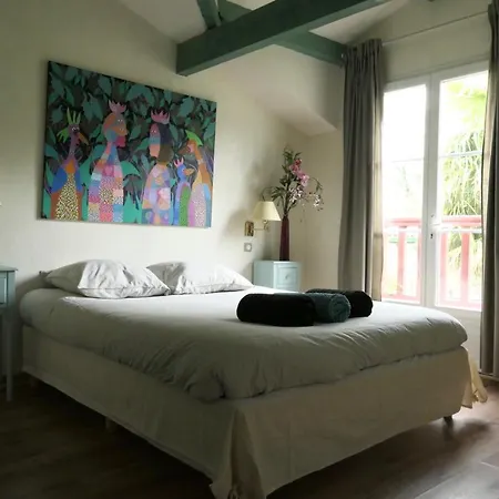 فندق مبيت وإفطار Eyhera Perkain *