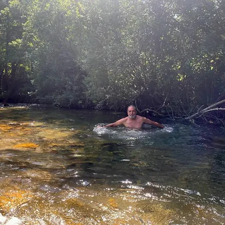 Eyhera Perkain فندق مبيت وإفطار