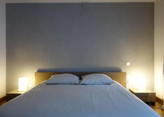 Eyhera Perkain Bed & Breakfast *